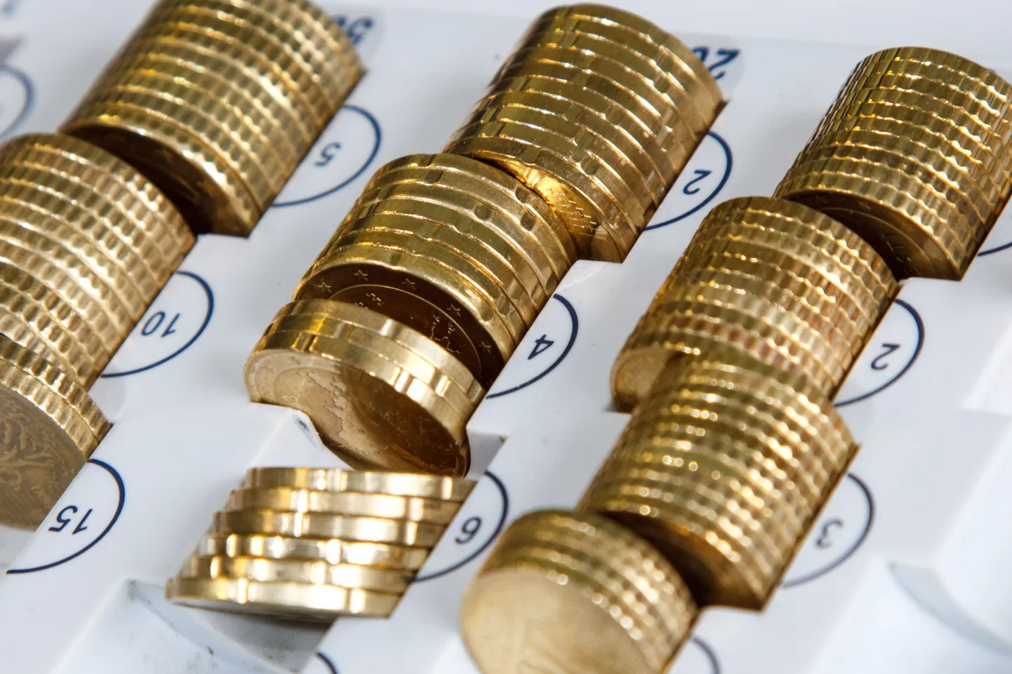 Esimesel poolaastal laekus riigikassasse 3,93 miljardit tulusid.