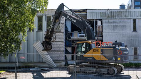 FOTOD ⟩ Eesti Näituste hallid kaovad maamunalt