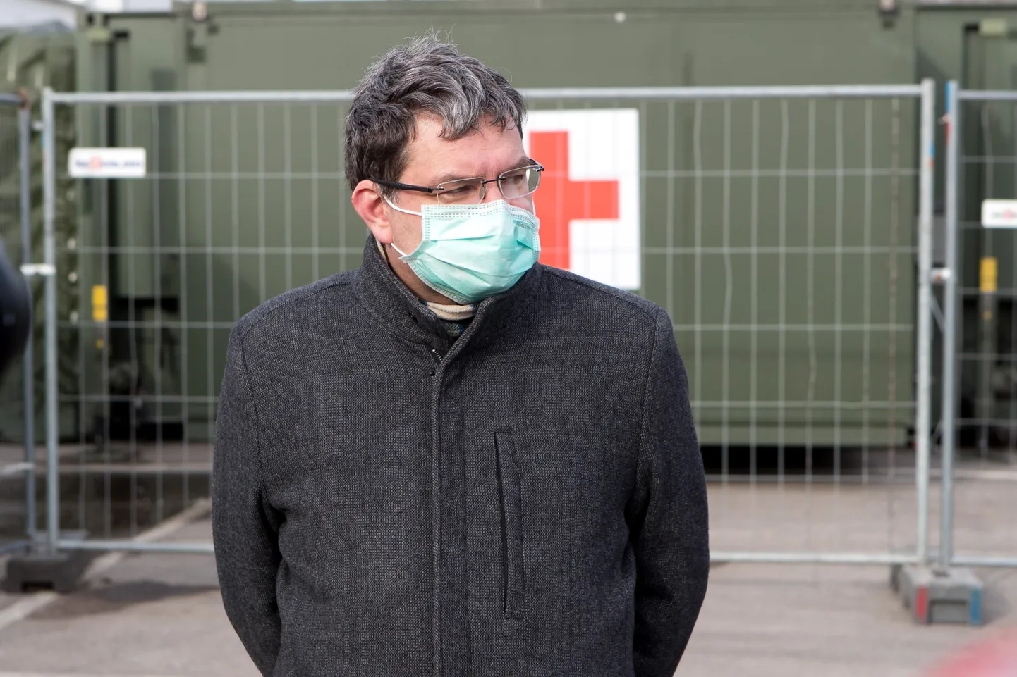 ARSTID KANGUTAVAD ametist haigla ravijuhti Edward Laanet, kes ütleb, et süüdistused on laest võetud.