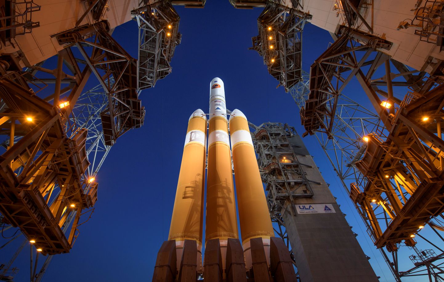 United Launch Alliance Delta IV rakett, mis kannab NASA päikesesondi.