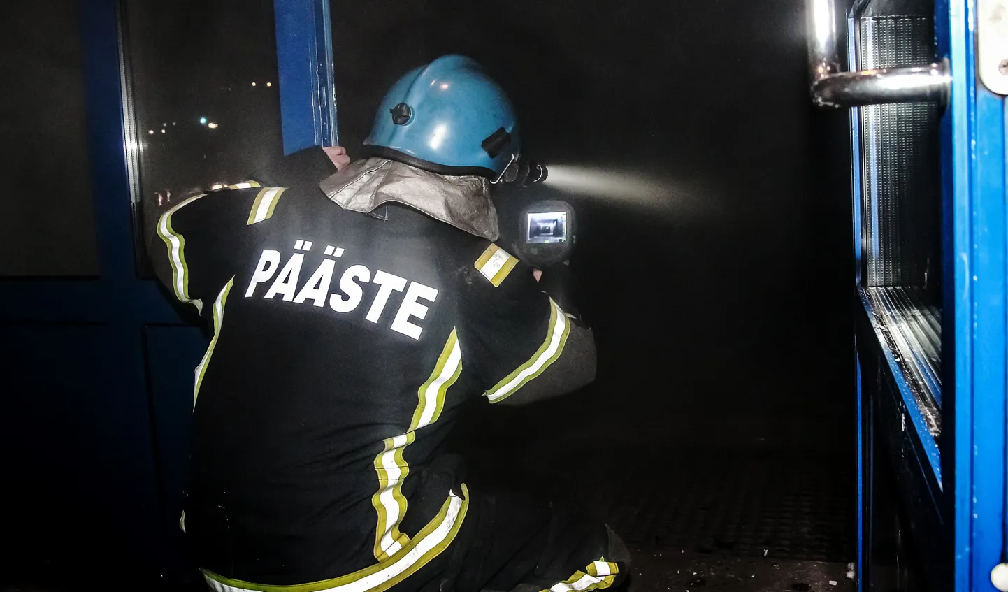 Pärnu Kuldses Kodus tegutses süütaja.