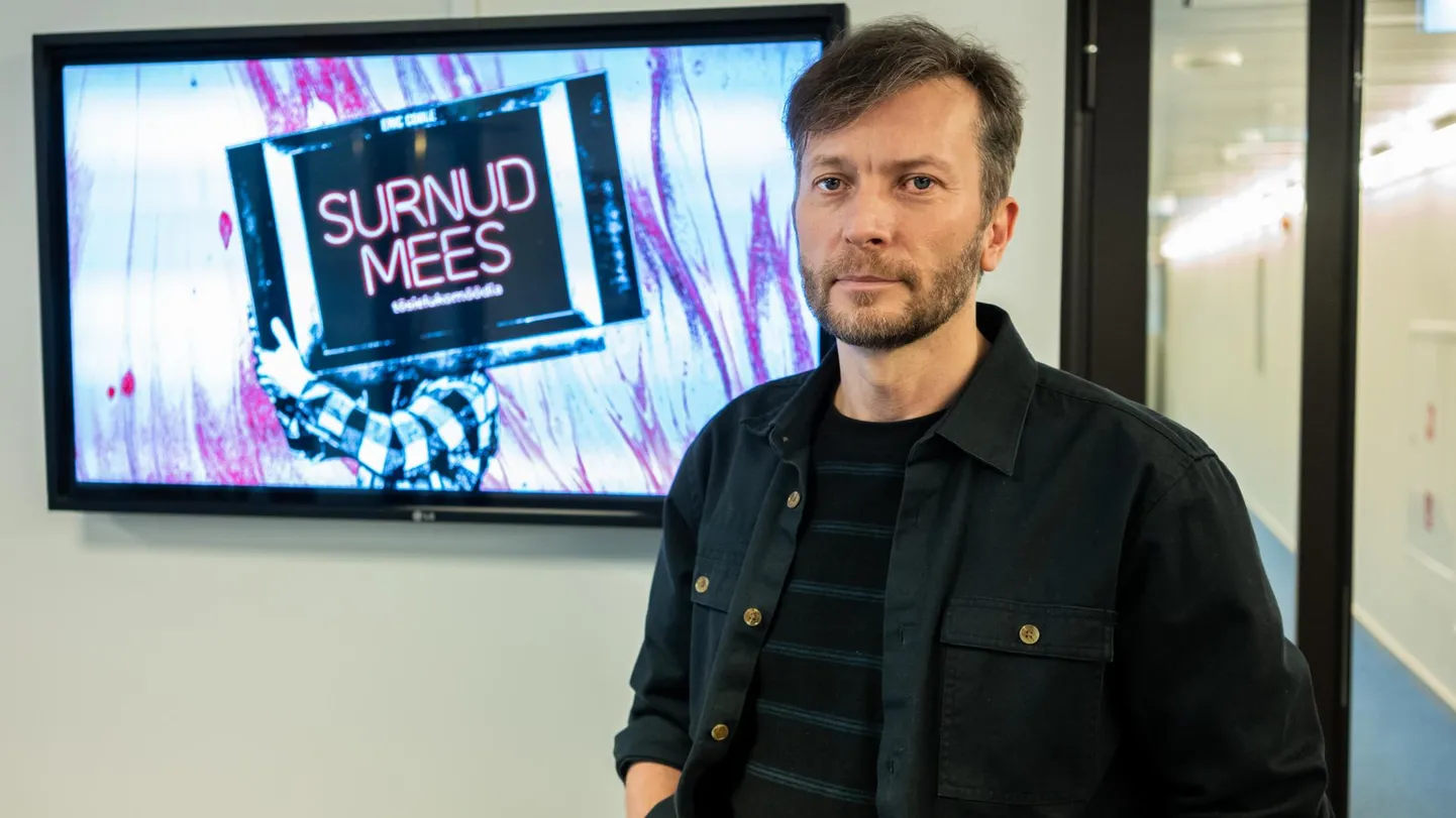 Taago Tubina värskeim töö on laupäeval Ugala teatri suures saalis esietendunud USA draamakirjaniku Eric Coble’i näidend «Surnud mees».