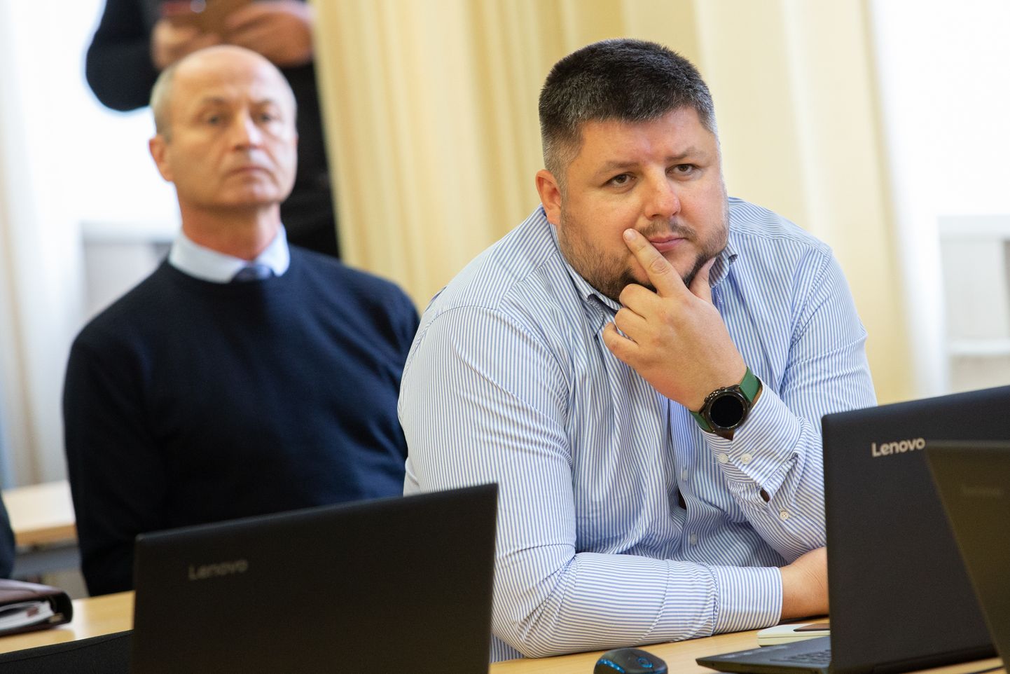Член правления "OSK Grupp" Денис Вершинин утверждал в ревизионной комиссии горсобрания, что сотрудничество между предприятием и горуправлением затруднено.