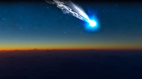 HUVITAV TEADA ⟩ Kuradi Komeet jõuab Päikesele kõige lähemale juba pühapäeval: nädalalõpp võib tuua rahutusi, aga käivitada ka midagi uut