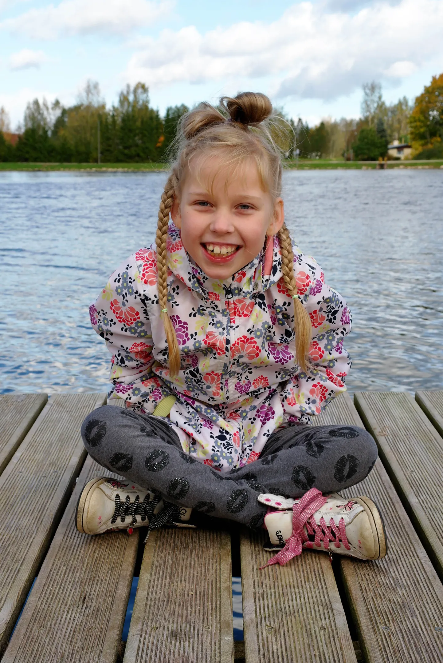 Carmen Sofia, kes sai annetajate abil rulaatori, et iseseisvalt liikuda.