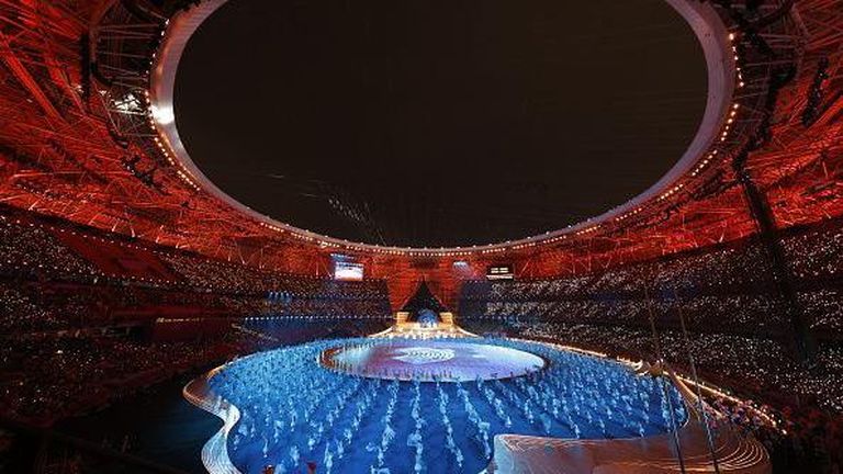 Церемония открытия XIX Азиатских игр состоялась в китайском Ханчжоу на стадионе «Большой лотос»