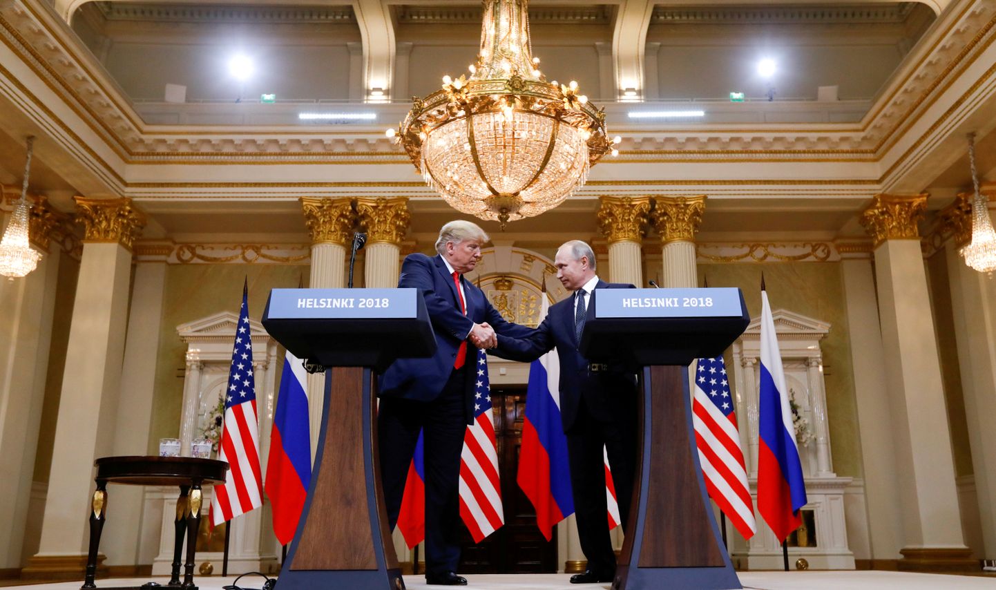 Встреча Дональда Трампа и Владимира Путина в Хельсинки в июле.