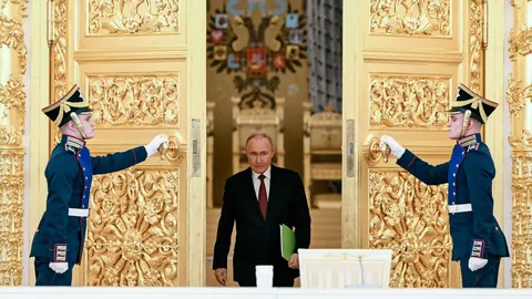 РАЙНЕР САКС ⟩ Новая отчаянная попытка: Россия обвиняет Украину в атаках на резиденцию Путина