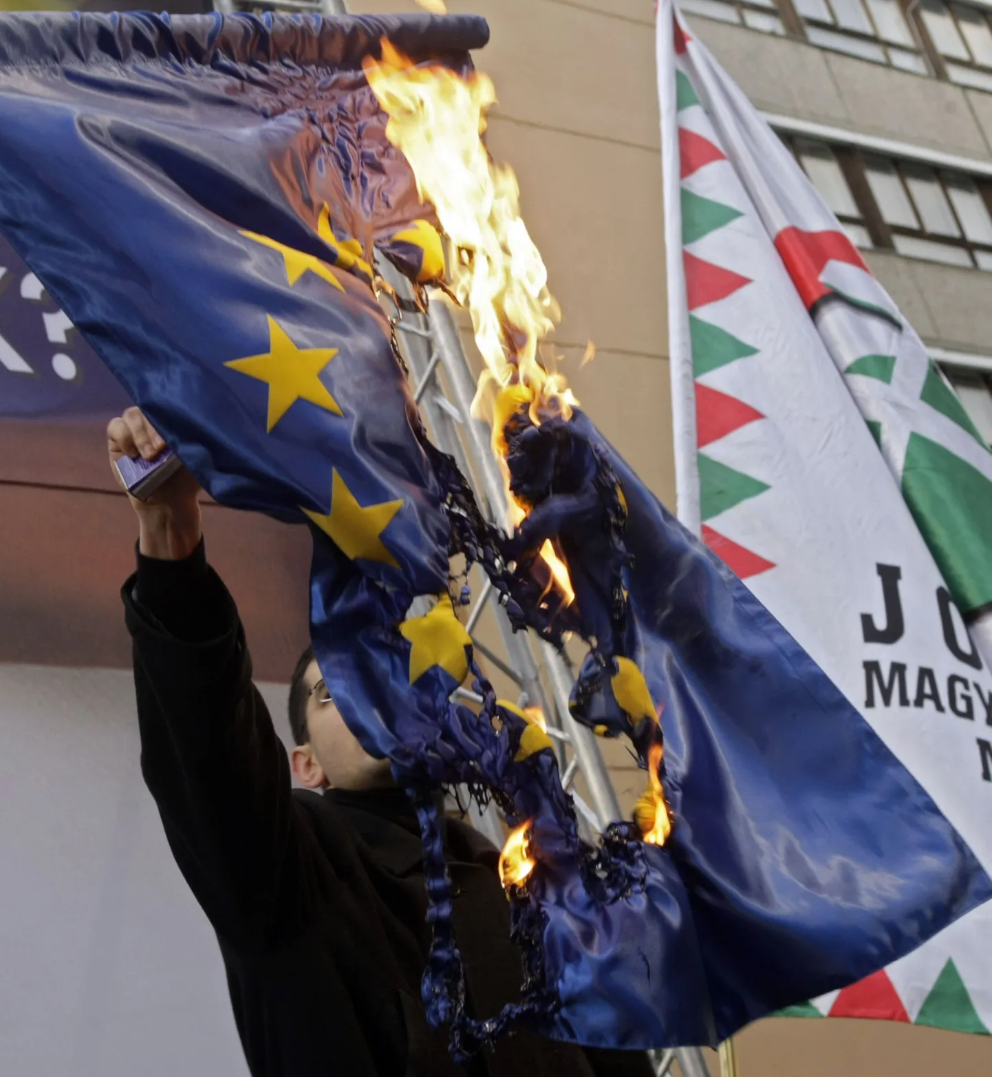 Акция протеста против членства Венгрии в Европейском союзе