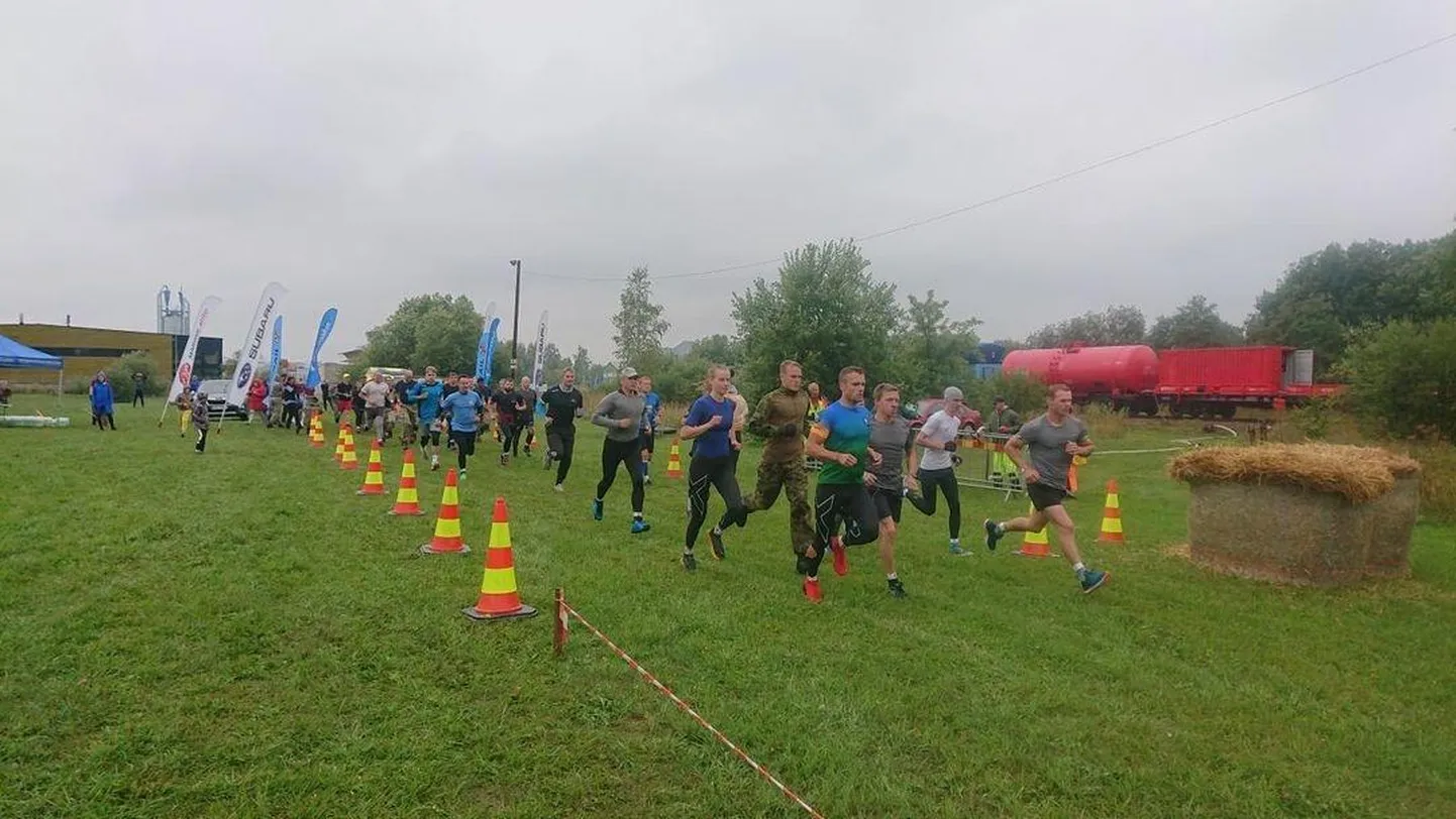Steel Race Tapa individuaaldistantsi start.