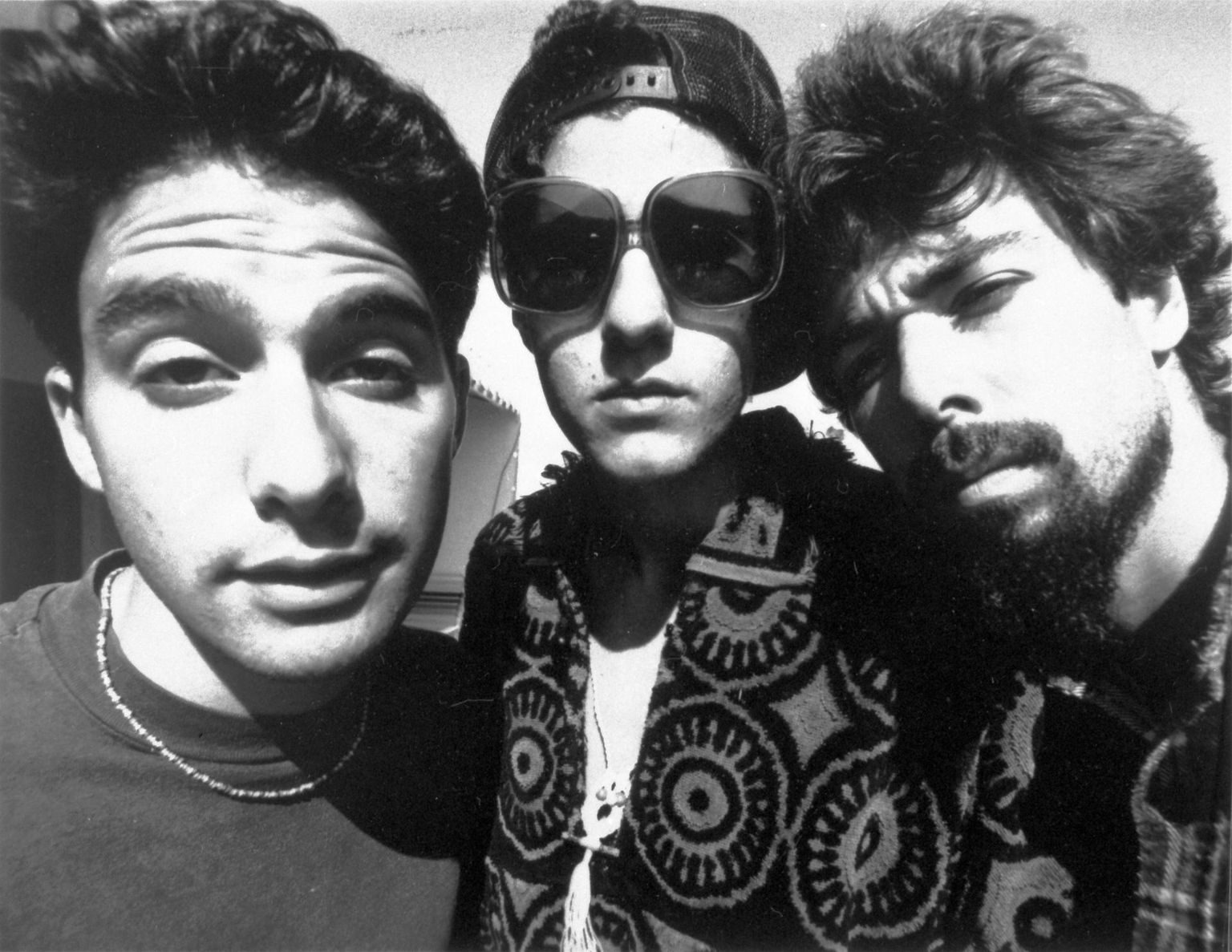 Hetk aastast 1989. Beastie Boysi liikmed Adam Horovitz, keda tuntakse Ad-Rockina, Michael Diamond, hüüdnimega Mike D, ja Adam Yauch, kes esineb ka MCAnime all.