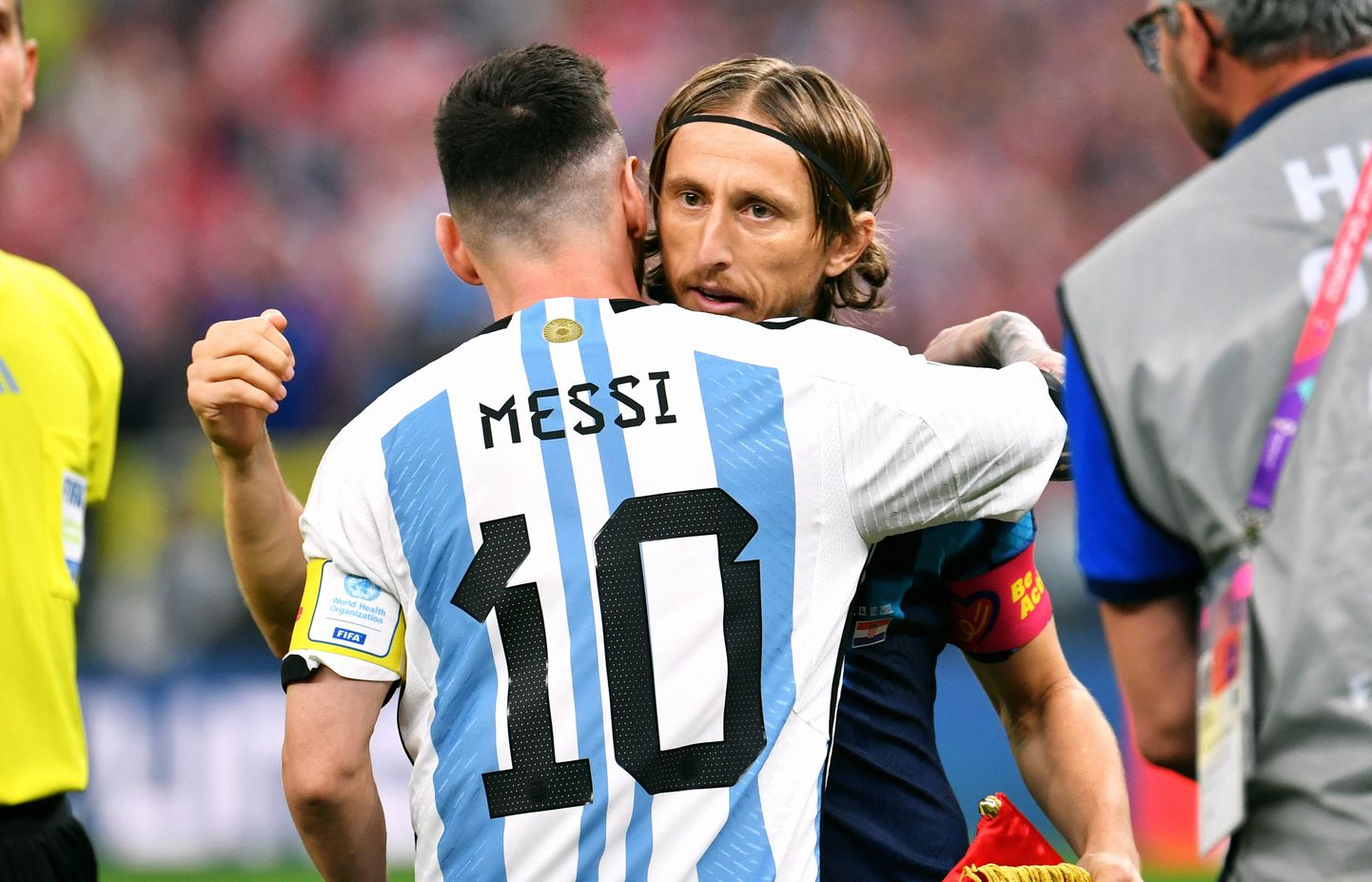 Лионель Месси и Лука Модрич после матча Аргентина - Хорватия (3:0).