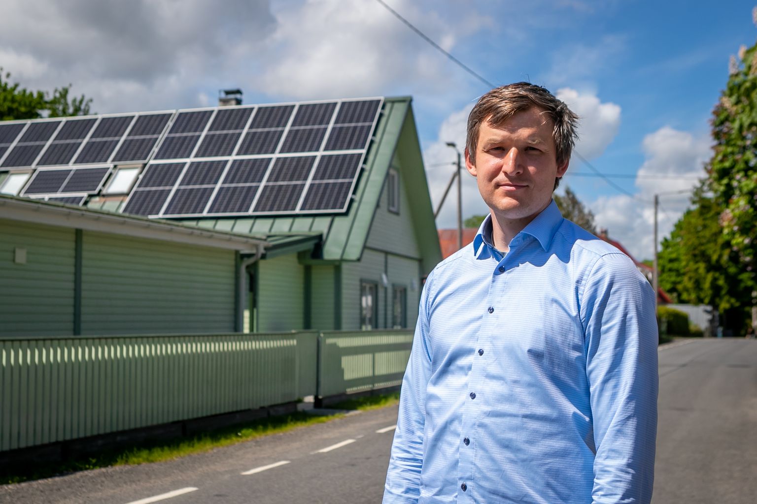 LINNAS ON RUUMI: Rasmus Armase andmeil saab ilma oluliste võrgutugevdusteta päikeseelektri mikrotootjaid võrku ühendada mitmel pool Kuressaares.