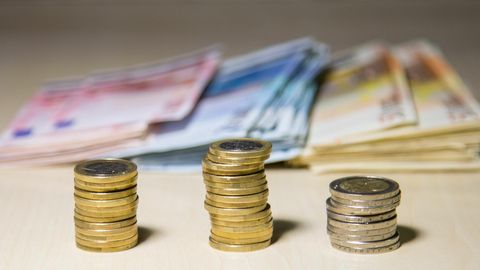 Eestis käib hoogne laenubuum