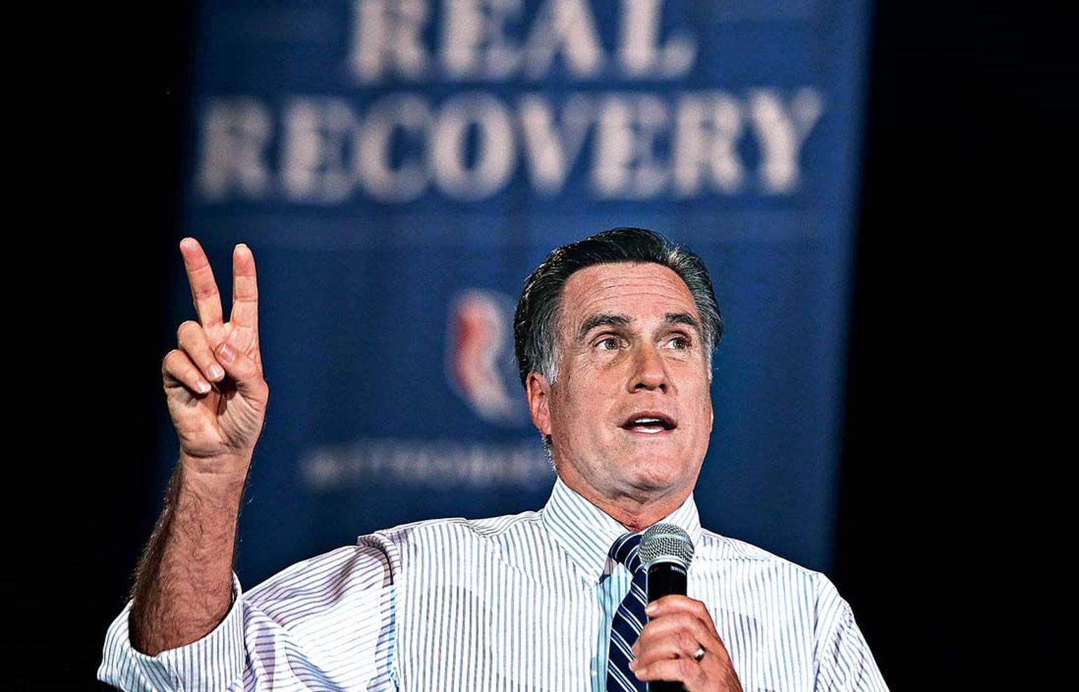 Vabariiklaste kandidaat Mitt Romney veenab poolehoidjaid tema poolt hääletama.