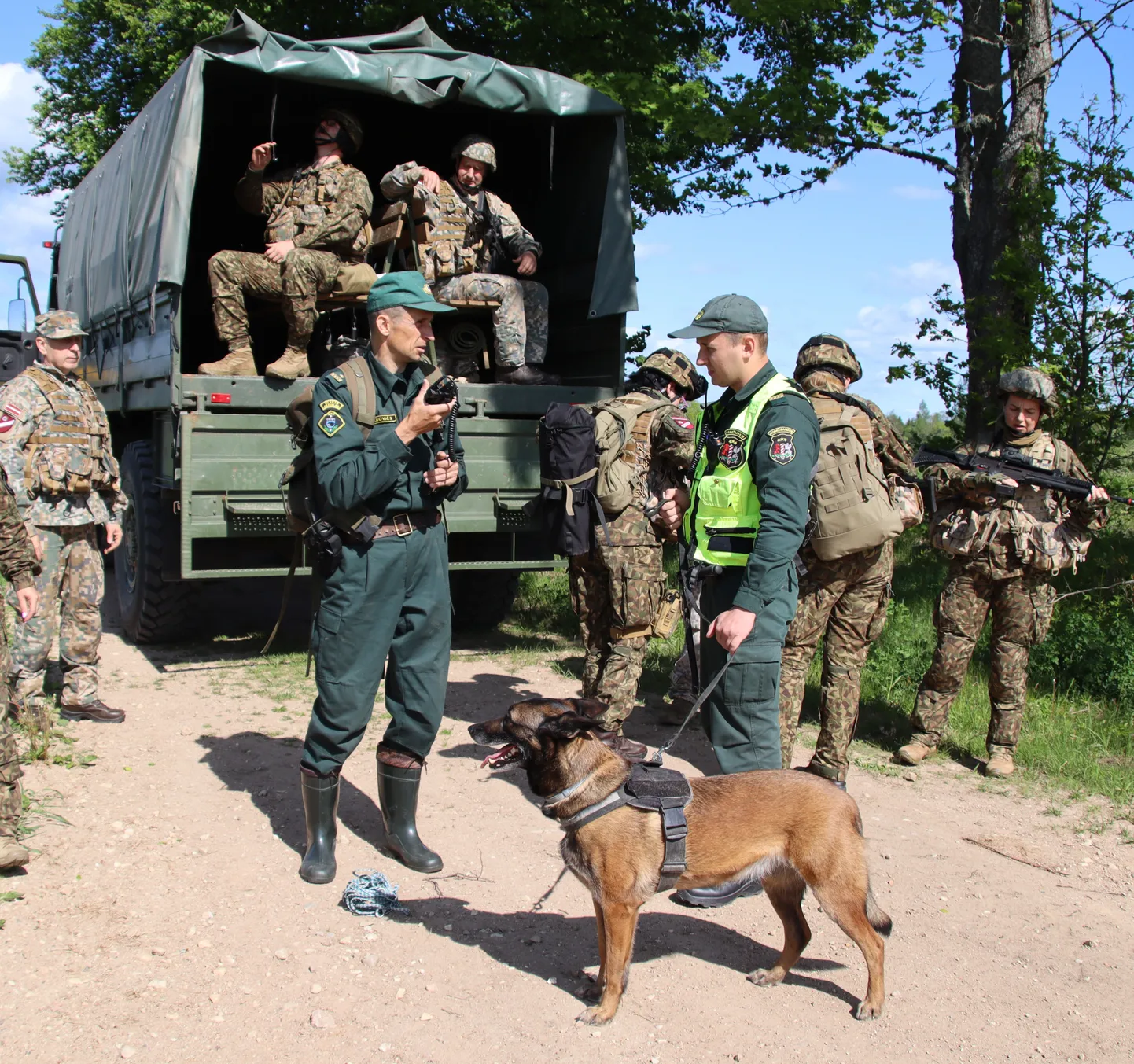 Militārās mācības Balvos