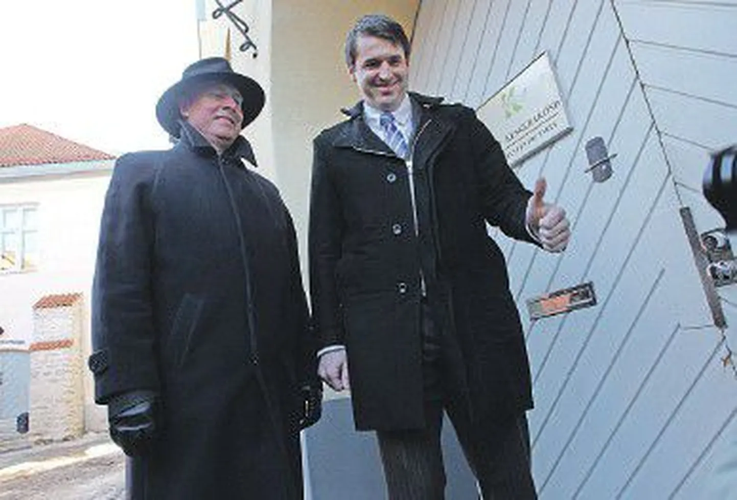 Райнер Вакра (справа) и Калле Лаанет вчера держали ответ перед судом чести Центристкой партии.