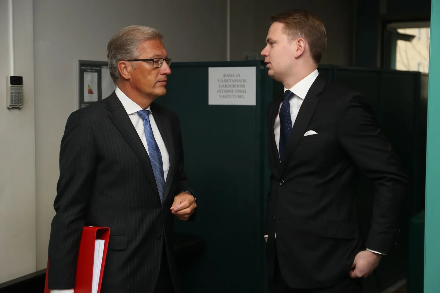 Harju maakohtu eelistung Edgar Savisaare jt süüdistatavate kriminaalasjas. Kaitsjad Aivar Pilv ja Oliver Nääs.