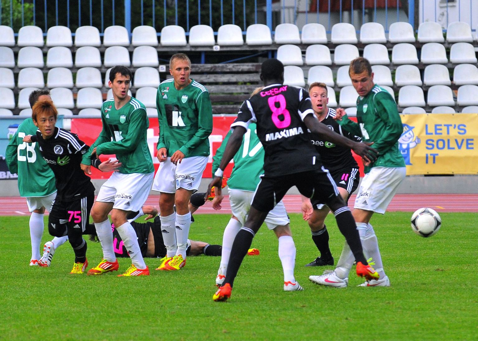 Meistriliiga liidrite Nõmme Kalju ja Tallinna Levadia vaheline eelmine duell lõppes 1:1 viigiga.