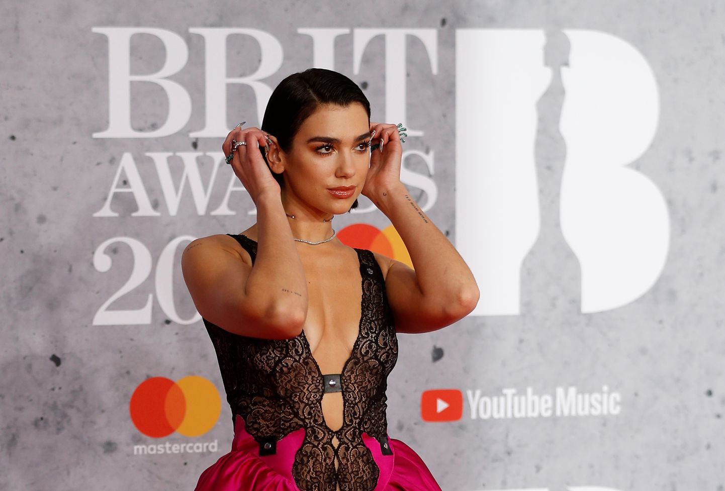 Londonā pasniegtas britu muzikas balvas "Brit Awards"

