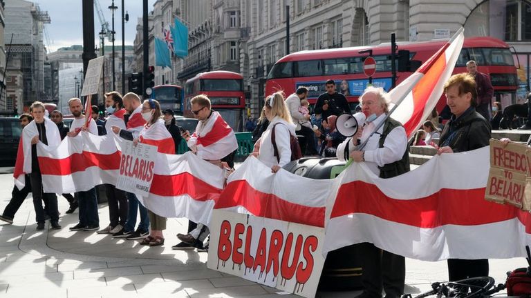 Беларусы на акции протеста в Лондоне