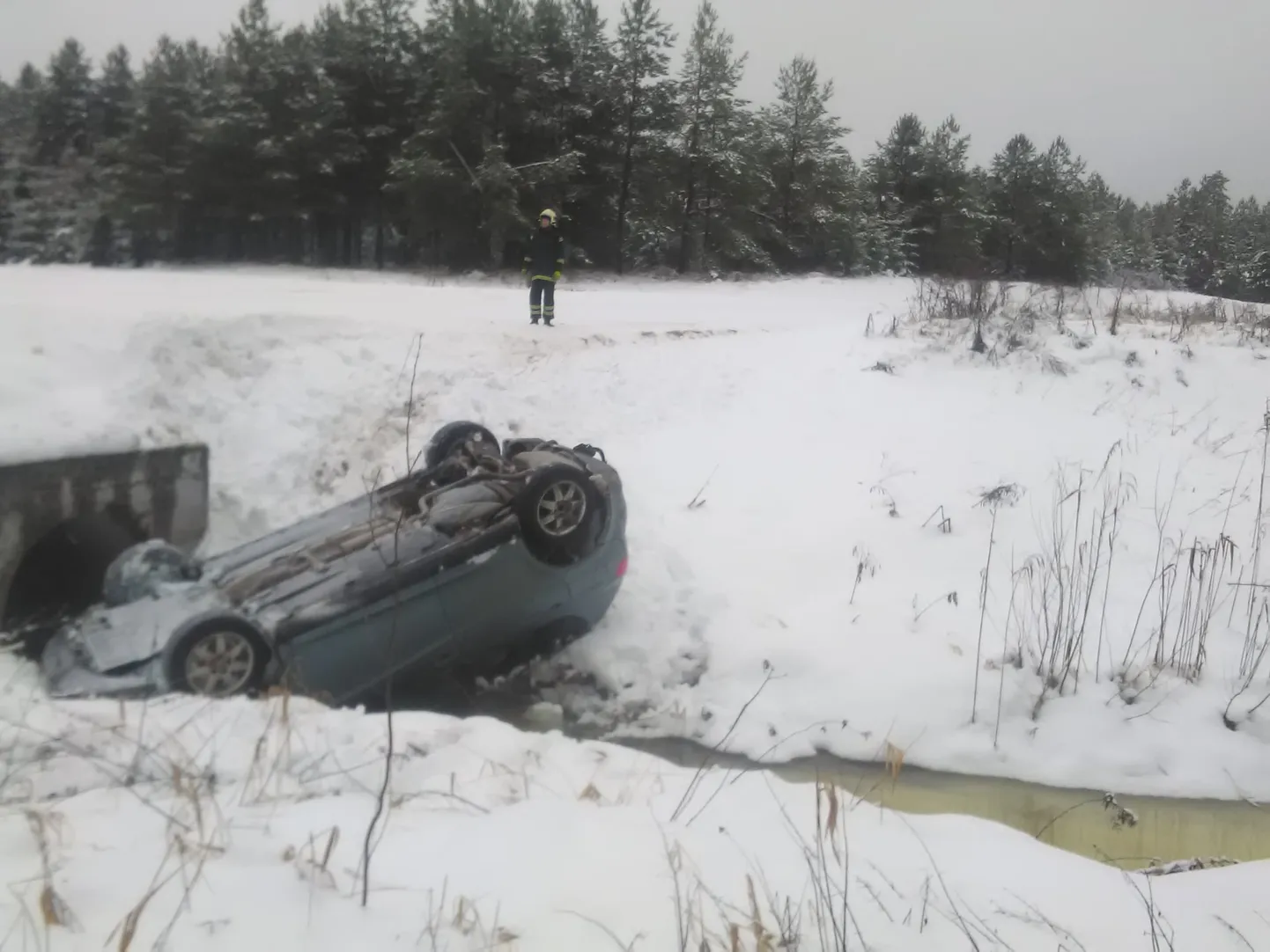 Liiklusõnnetus Võrumaal Vana-Saaluse külas.