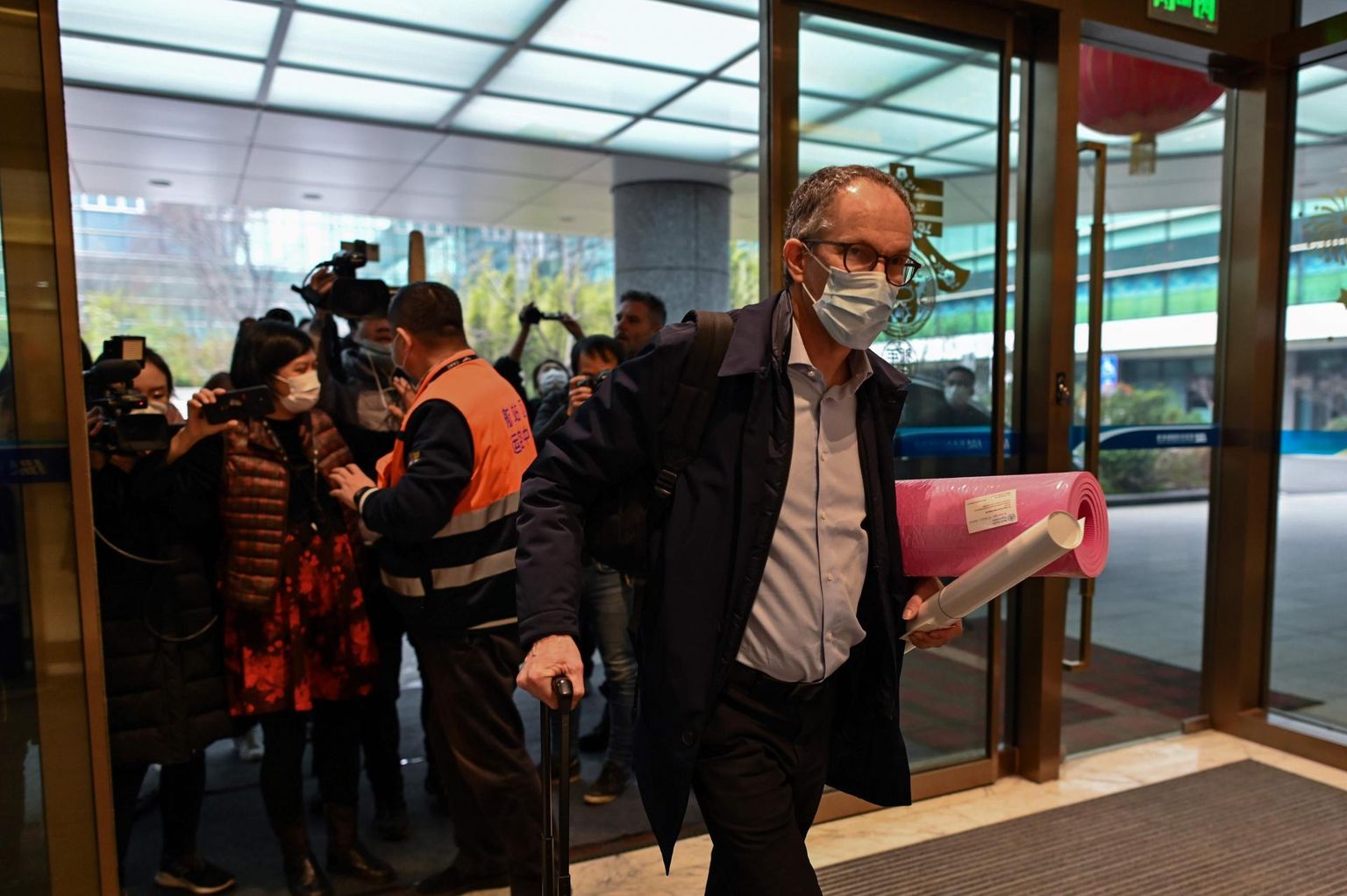 WHO Wuhani-missiooni juht Peter Ben Embarek Tianhe lennujaamas enne Hiinast lahkumist. 