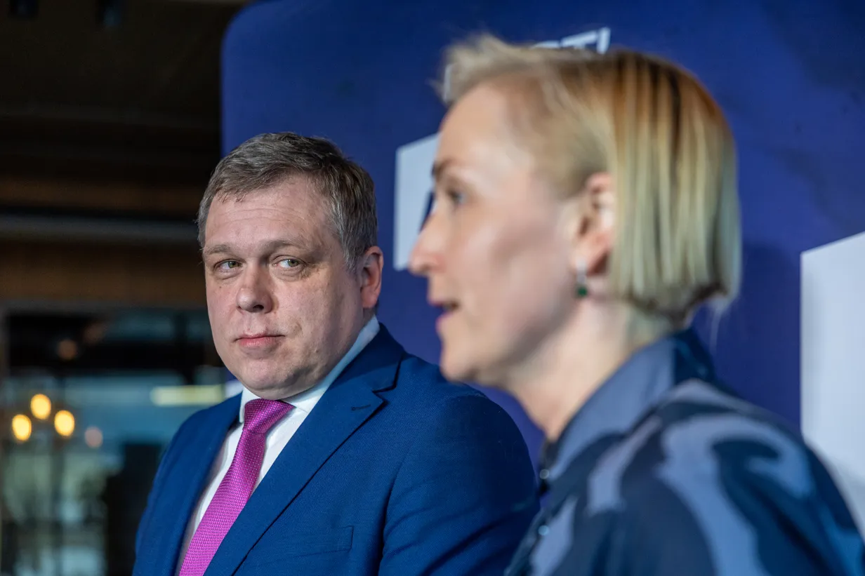 MART RAUDSAAR Mis juhtus tegelikult pühapäeval?