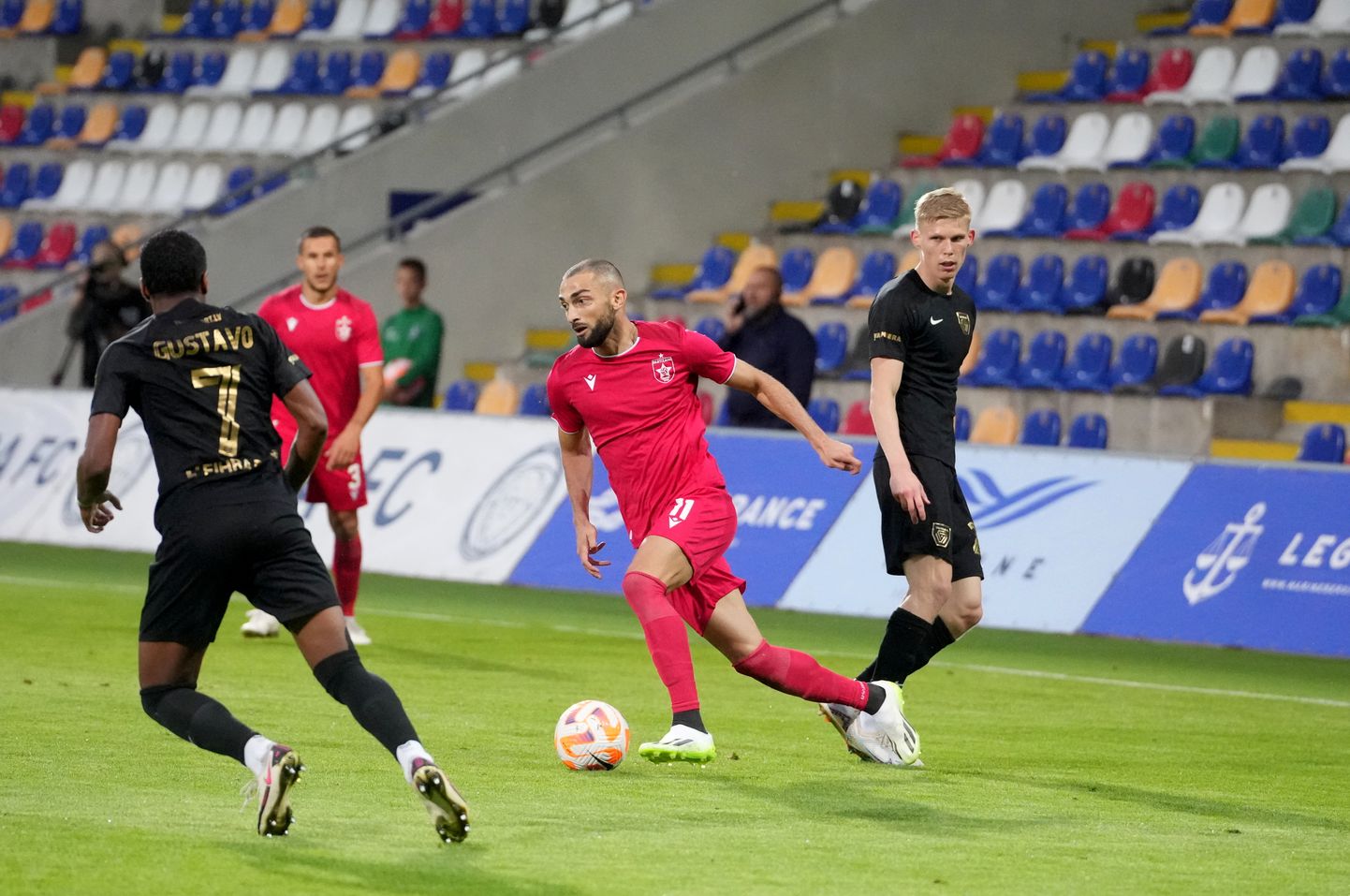 UEFA Konferences līgas kvalifikācijas trešās kārtas spēle futbolā starp FK "Valmiera" un Tirānas "Partizani" komandām "Skonto" stadionā.