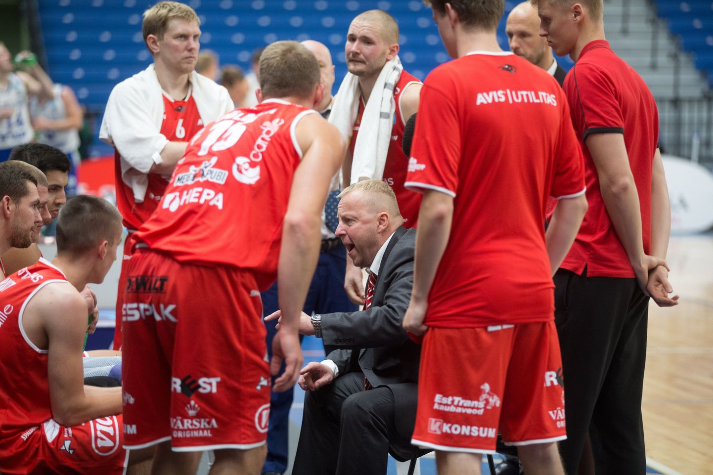 Скандалом завершился матч Балтийской баскетбольной лиги между рапласким клубом "Авис Утилитас" и литовским "Витаутасом".