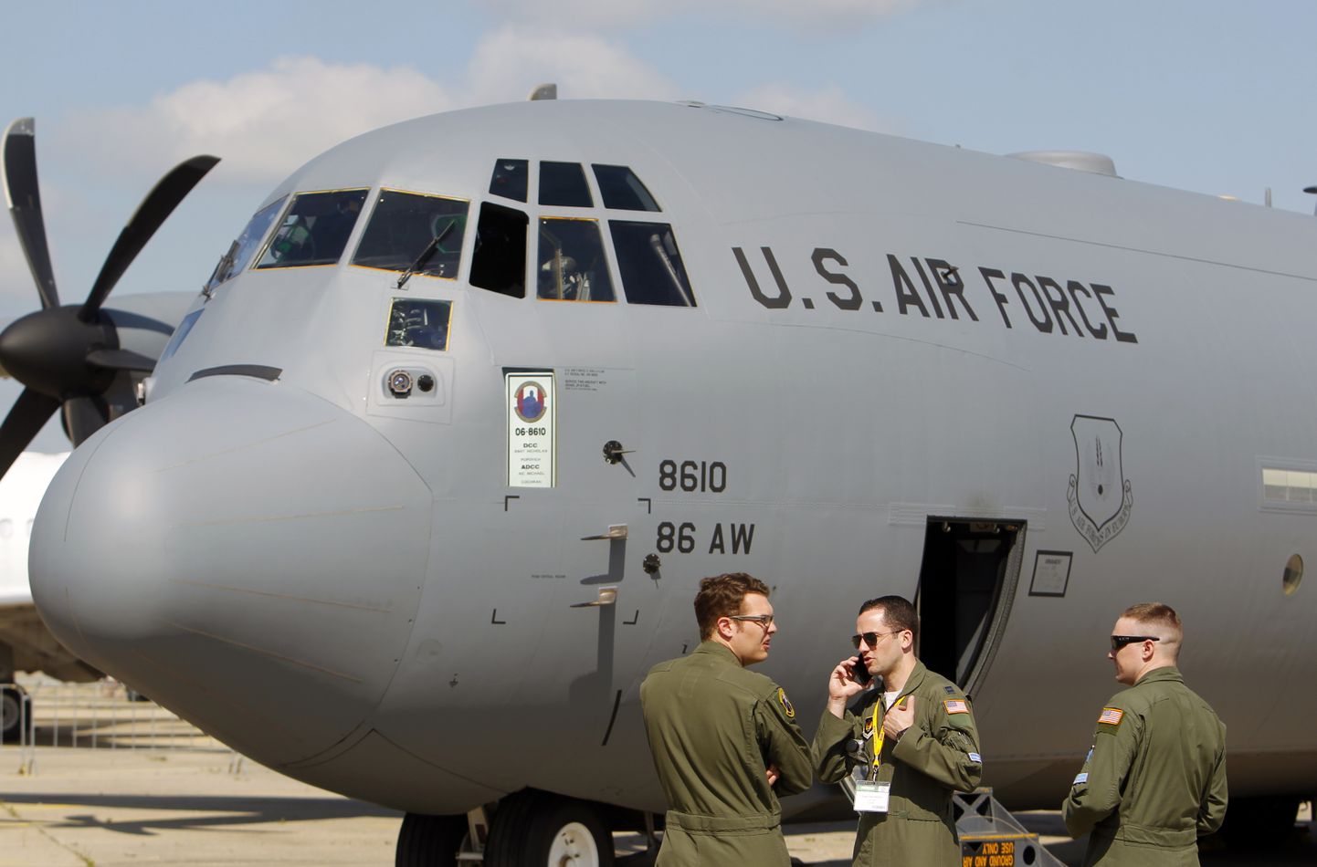 USA õhuvägede C-130 transpordilennuk.