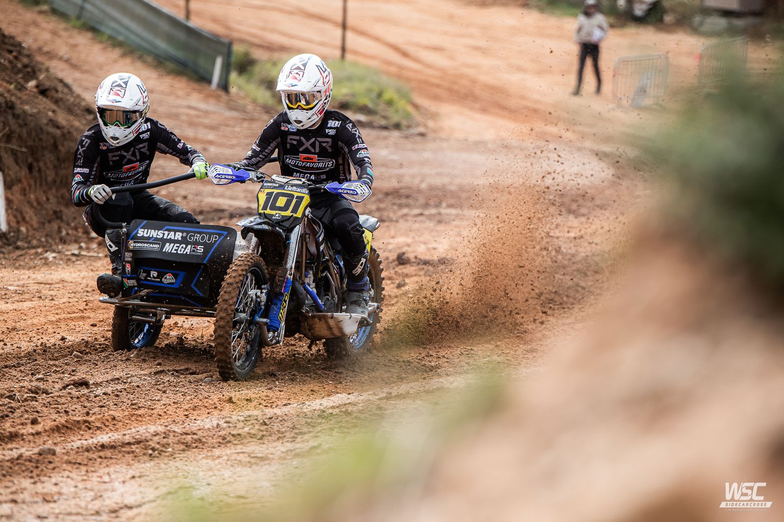 Latvijas motosportisti - Daniels Lielbārdis un Bruno Lielbārdis