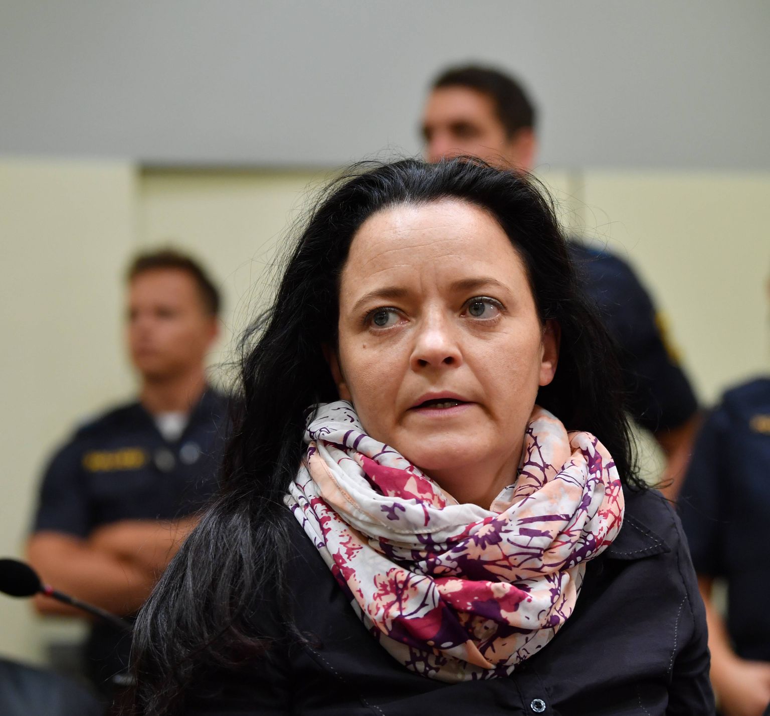 Германский суд признал 43-летнюю Беату Чепе виновной в десяти убийствах на почве расовой ненависти.