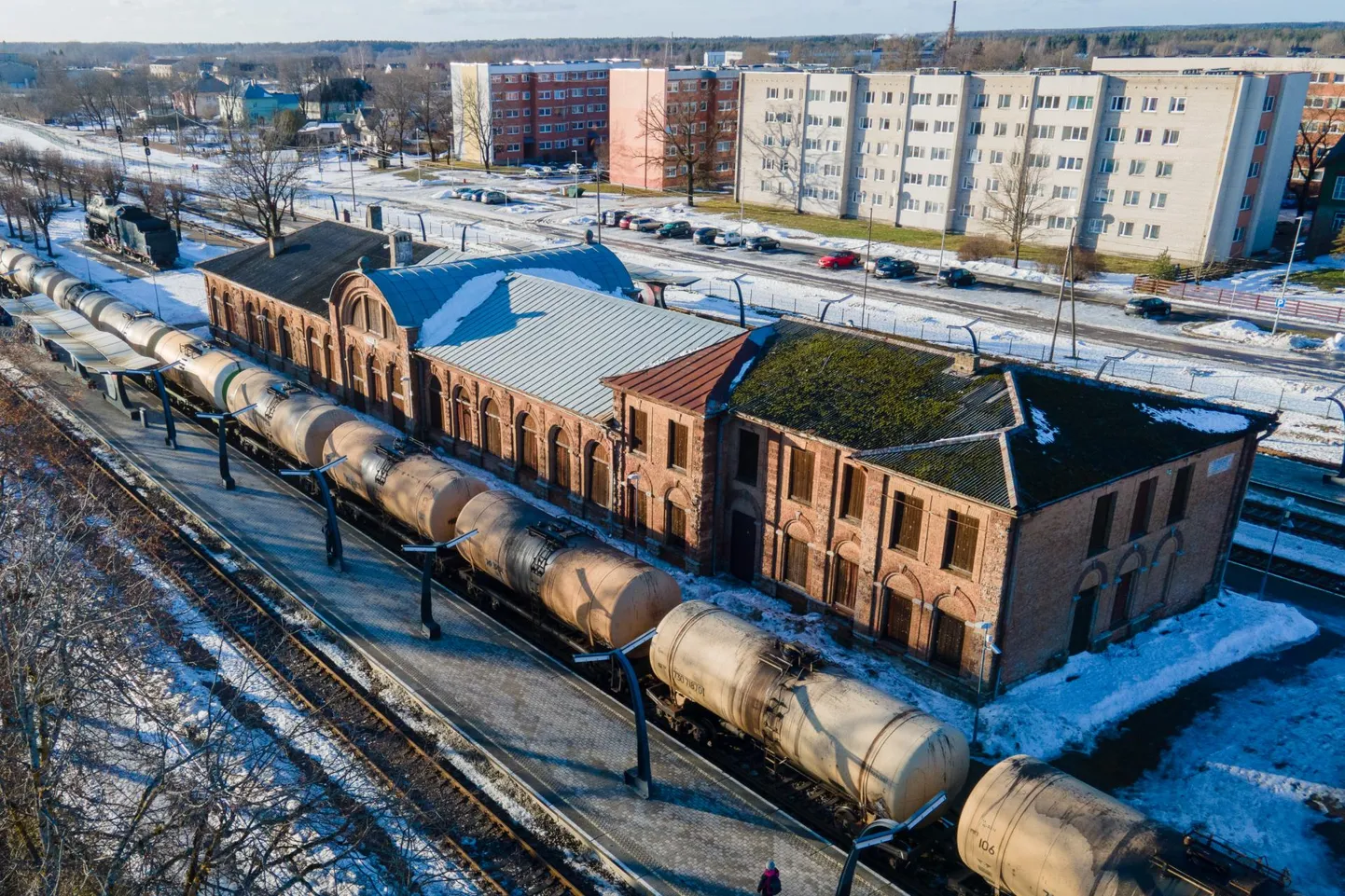 Tapa vaksalihoone on kasutuseta seisnud paarkümmend aastat.