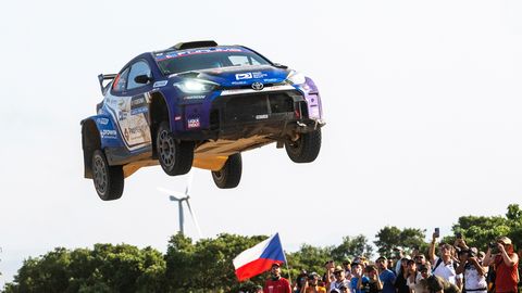 VIDEO ⟩ Legendaarse rallisõitja poeg sai Sardiinias raskelt vigastada