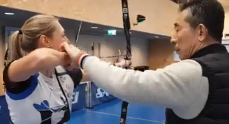 Reena Pärnat juba kohtus detsembris Šveitsis Lausanne’is maailma nimekaima vibutreeneri Kim Hyung Takiga.