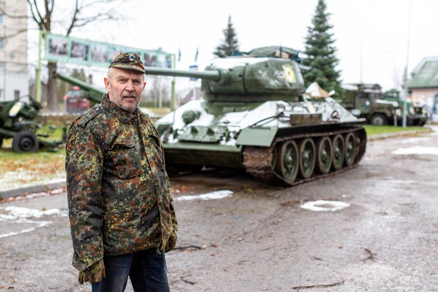 Valga militaarteemapargi juht Meelis Kivi usub, et keerulist käivitust nõudev tank on nende aias piisavalt hästi turvatud.
