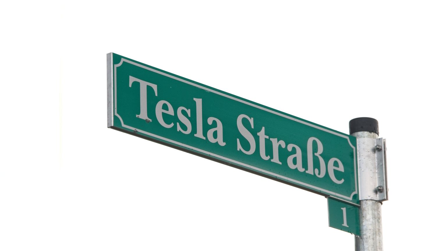 Tesla Straße ehk Tesla tänava silt Brandenburgis, kus on ehitusjärgus uus Tesla Gigafactory tehas