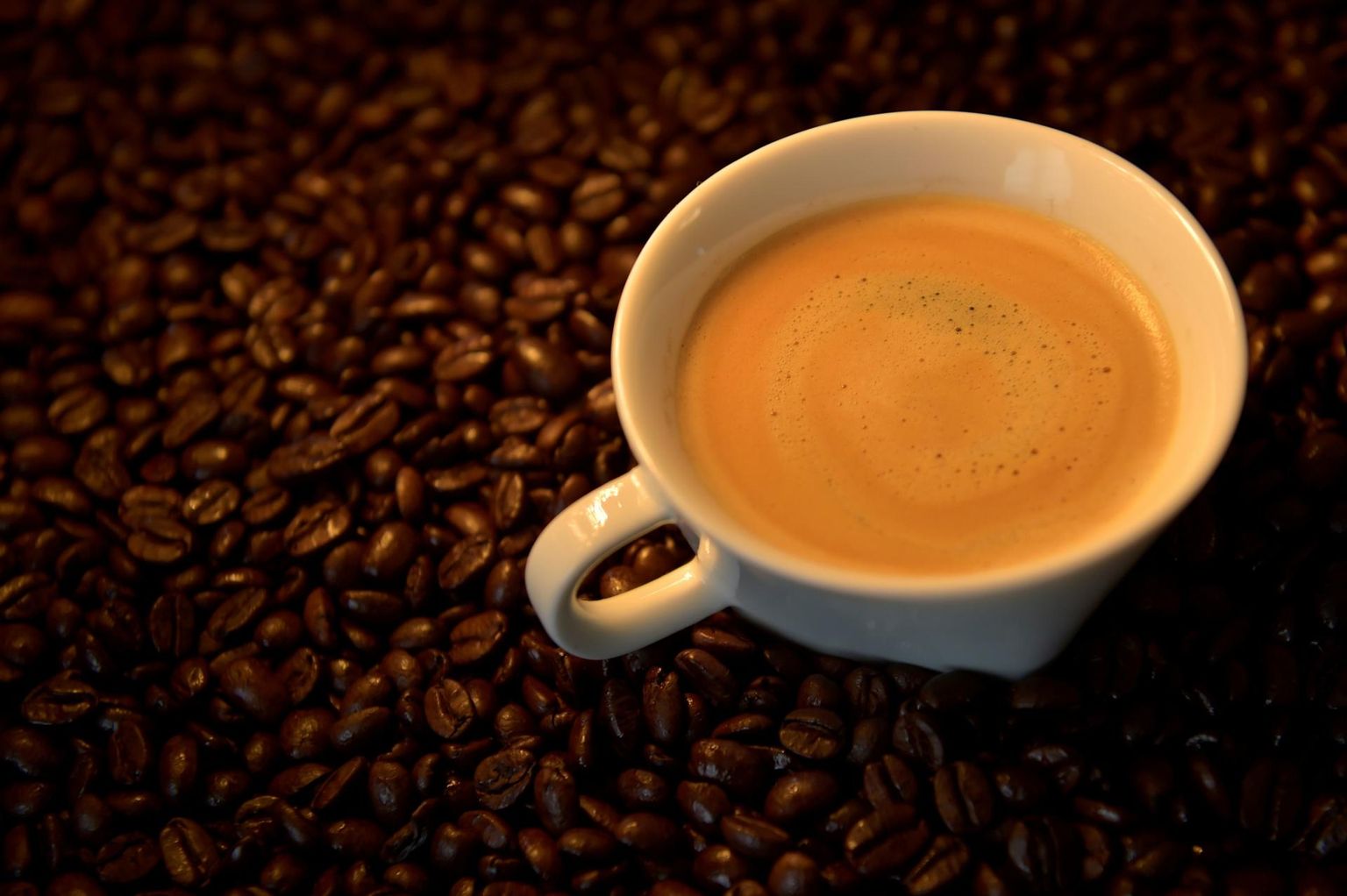 Kolme uuringu analüüsil ilmnes, et kahe-kolme tassi kohvi joomine päevas vähendas südamepuudulikkuse kujunemise riski 10–30 protsendi võrra.