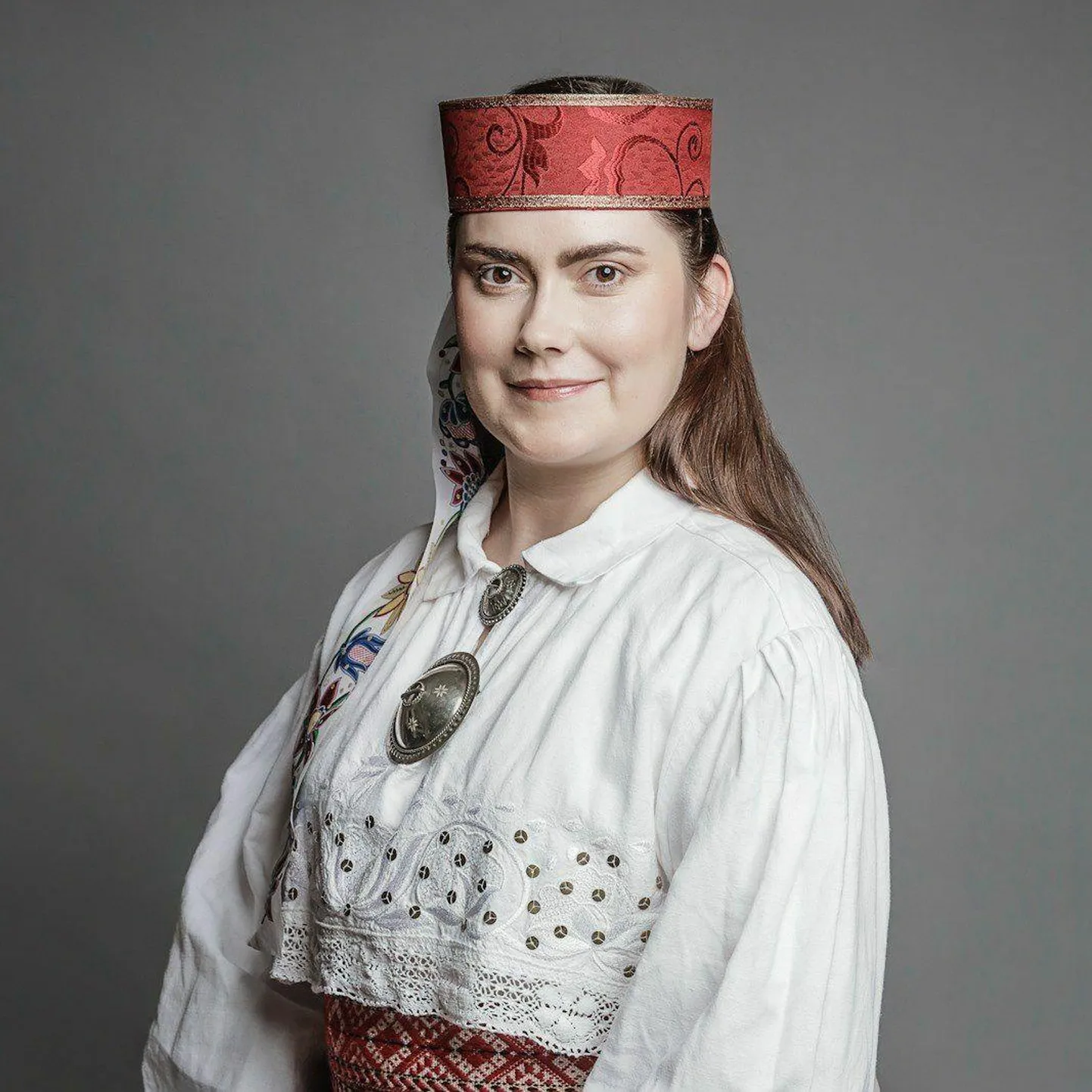 Järvamaa laulu- ja tantsupeo «Hingesugulane» kunstiline juht ja tantsupeokontserdi lavastaja Kätlin Merisalu peab oluliseks inimesi enda ümber ja kodukohta.