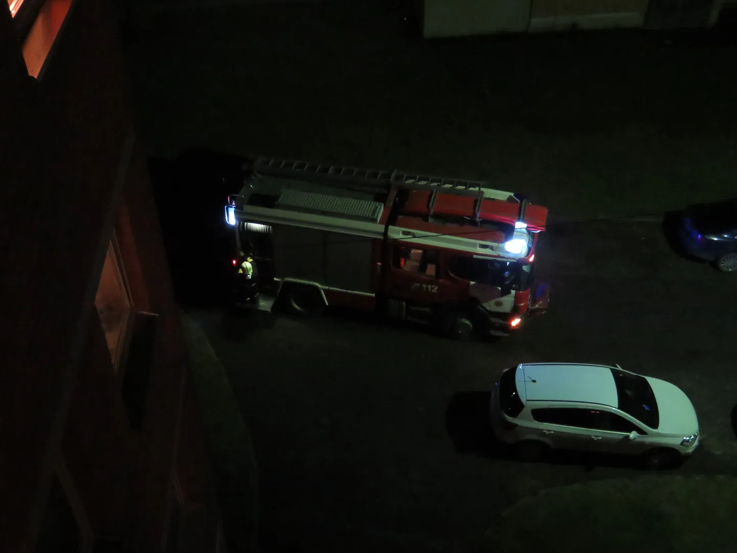Päästeamet väljakutsel Tõrva Riiska linnaosas.