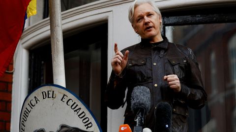 Ecuador üritab Assange’ist vabaneda