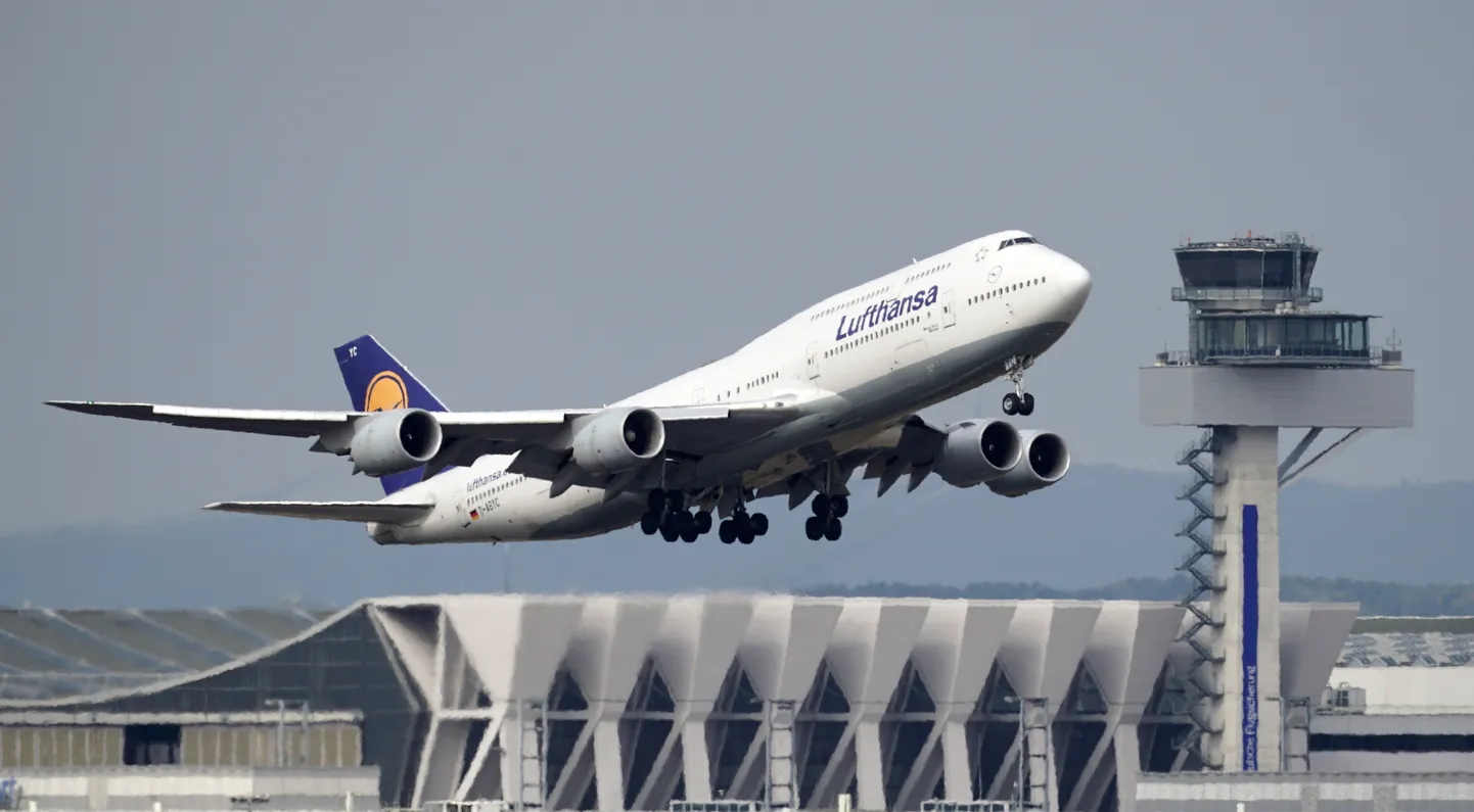 Lufthansa.