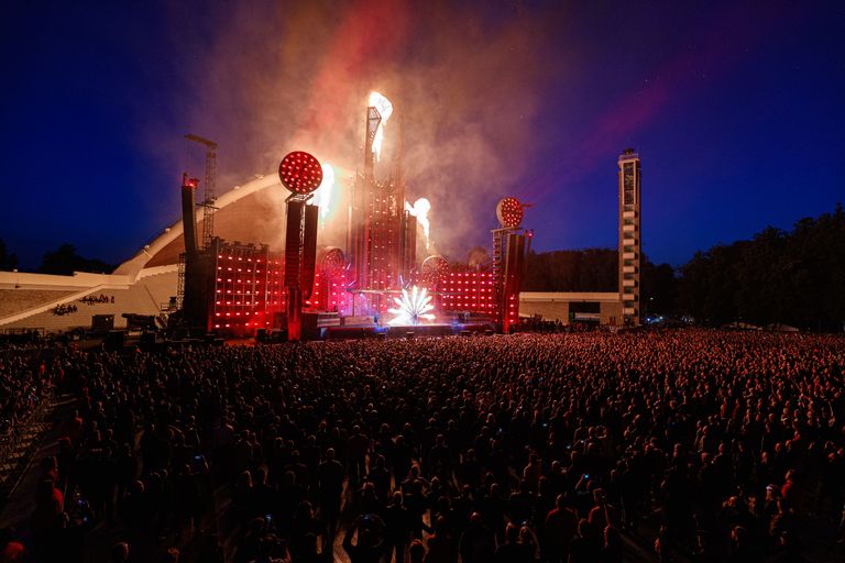 Концерт группы Rammstein на Таллиннском певческом поле в июле 2022 года.