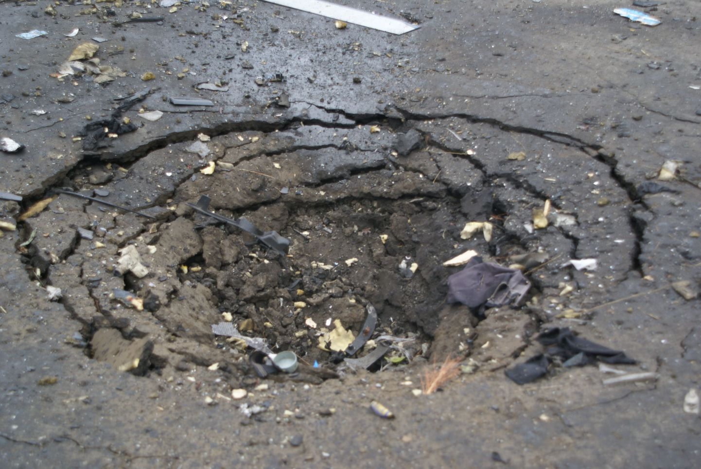 Plahvatuse jõul tekkinud kraater Vladikavkazis.