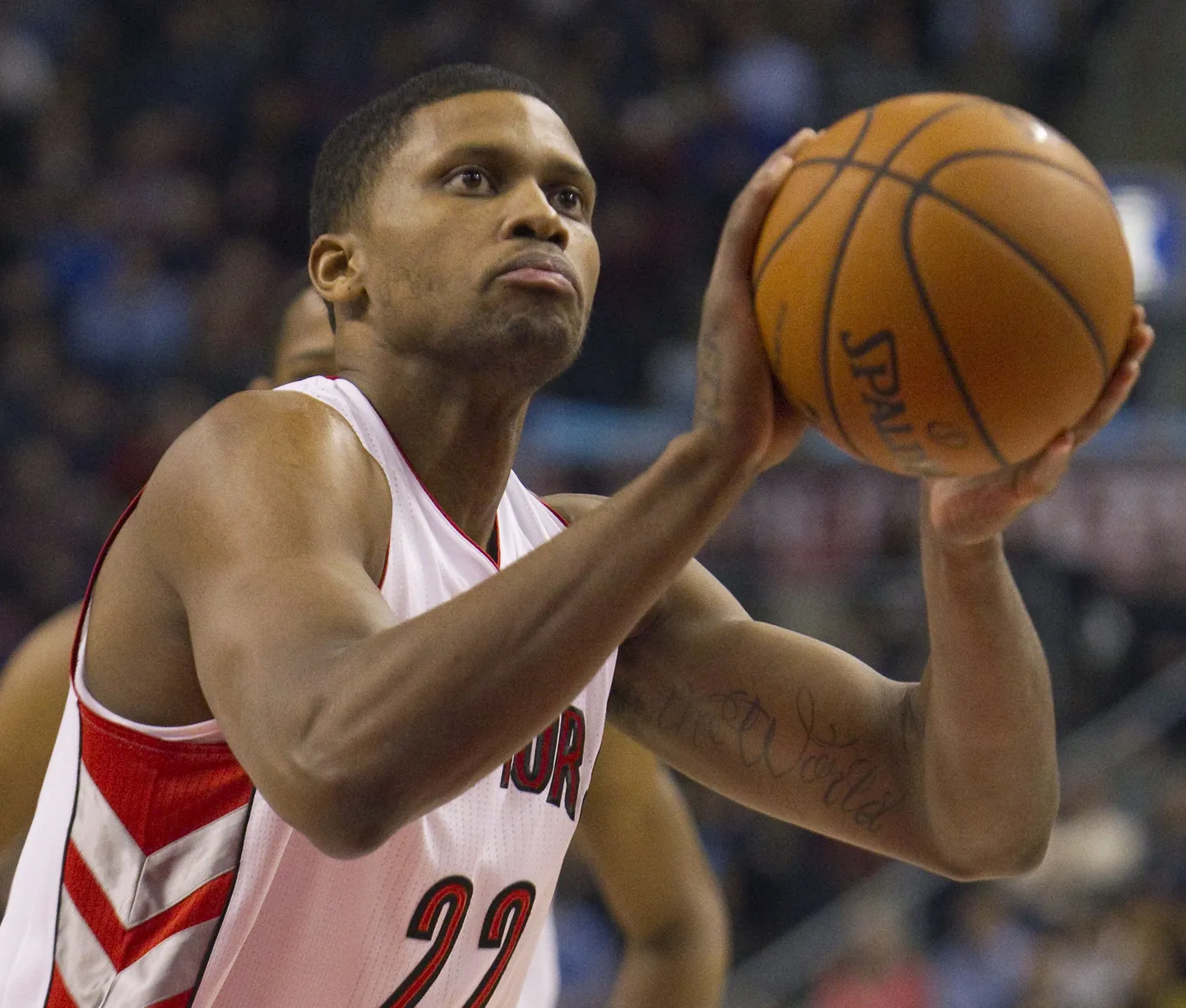 Rudy Gay tegi Toronto Raptorsi särgis eduka debüüdi.