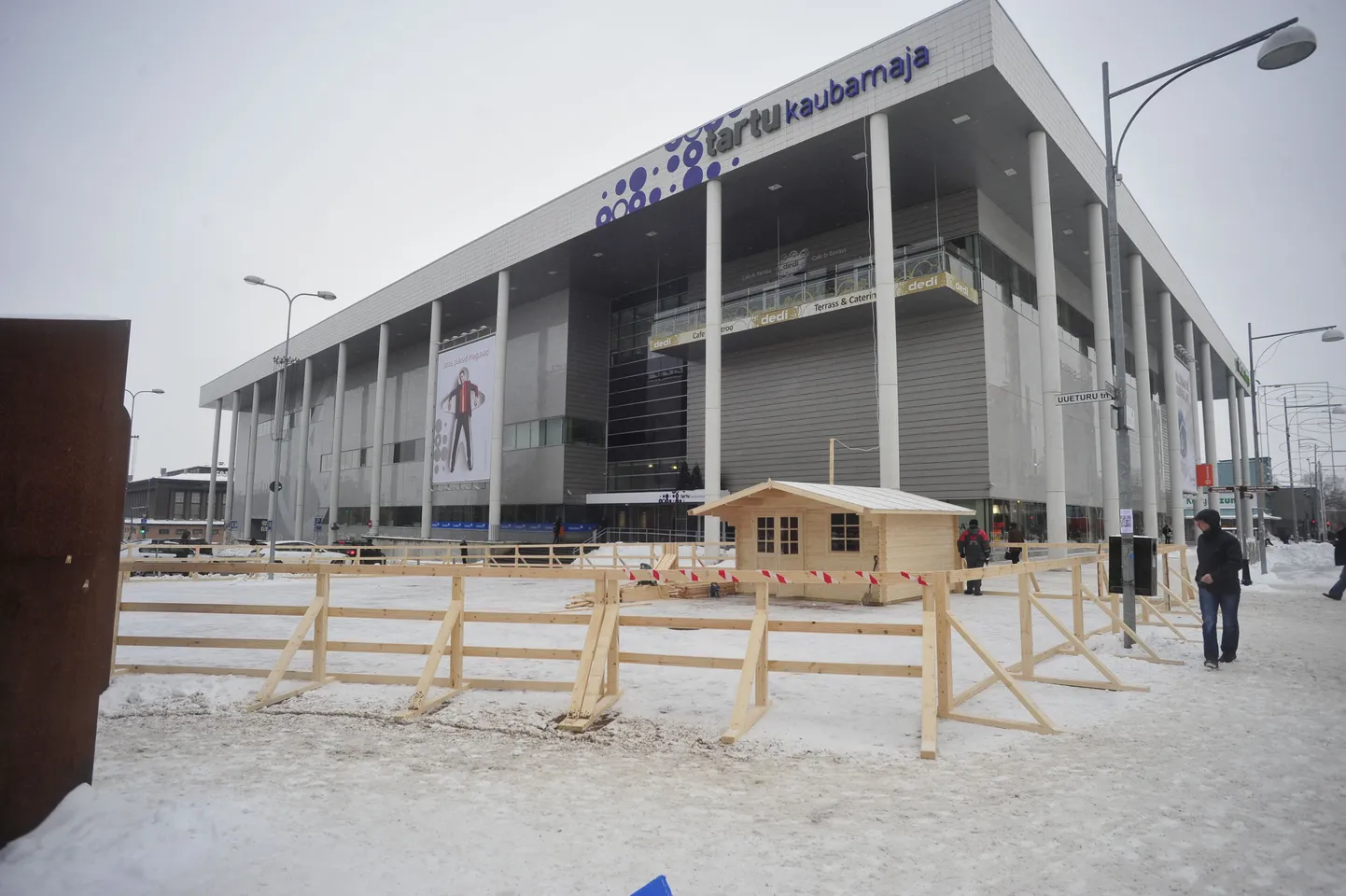 Возле Tartu Kaubamaja появится каток
