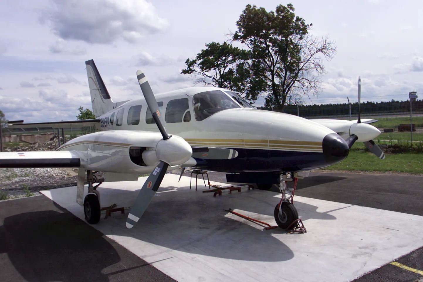 Väikelennuk Piper PA-31 Navajo.
