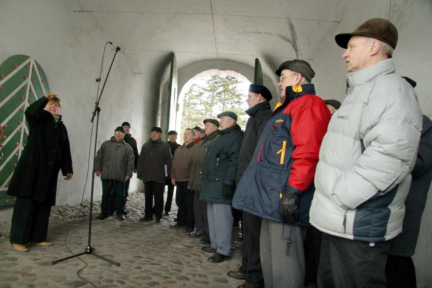 Juba 33 aastat on Pärnus kevade tuleku puhul kõlanud Mihkel Lüdigi nimelise meeskoori laul.