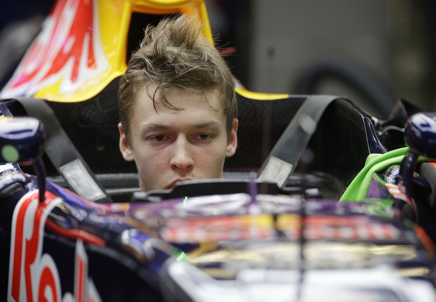 Даниил Квят продолжит выступления за Red Bull.